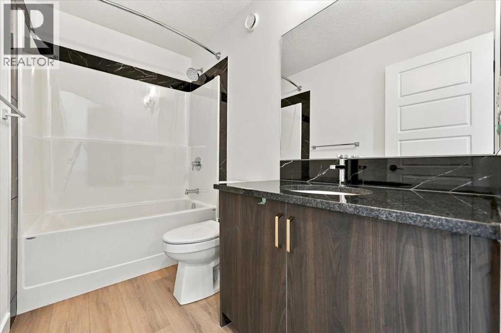 52 Corner Glen Square Ne Property Photo 14