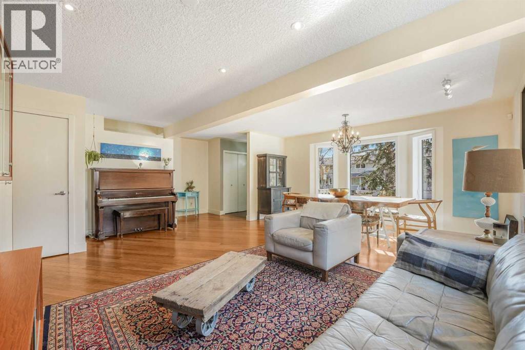 555 Killarney Glen Court Sw Property Photo 10