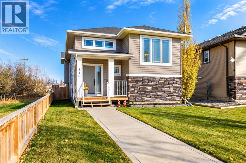 518 Oak Street S Photo de la propriété 1