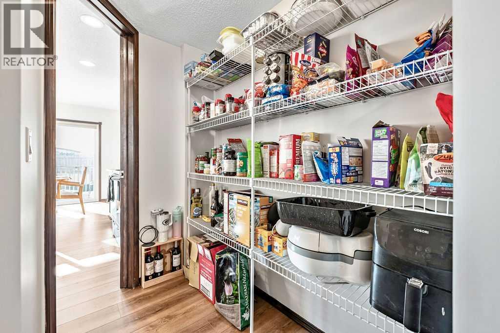 180 Chapalina Heights Se Property Photo 12