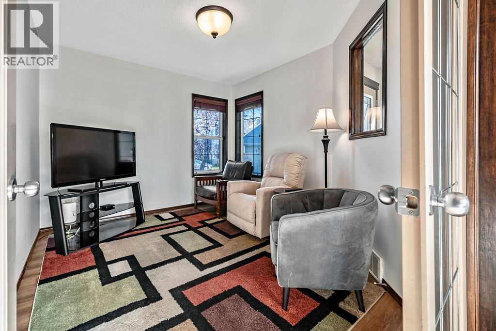 180 Chapalina Heights Se Property Photo 18
