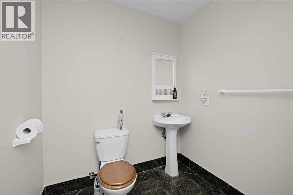 249 West Lakeview Place Property Photo 29