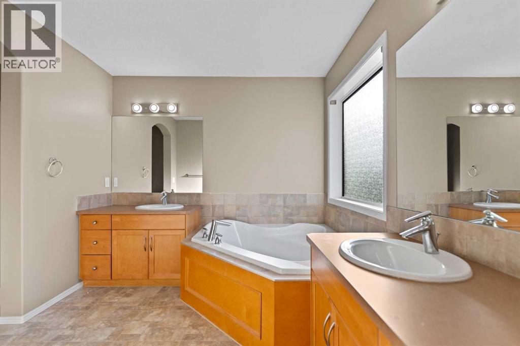 264 Willowmere Way Property Photo 32