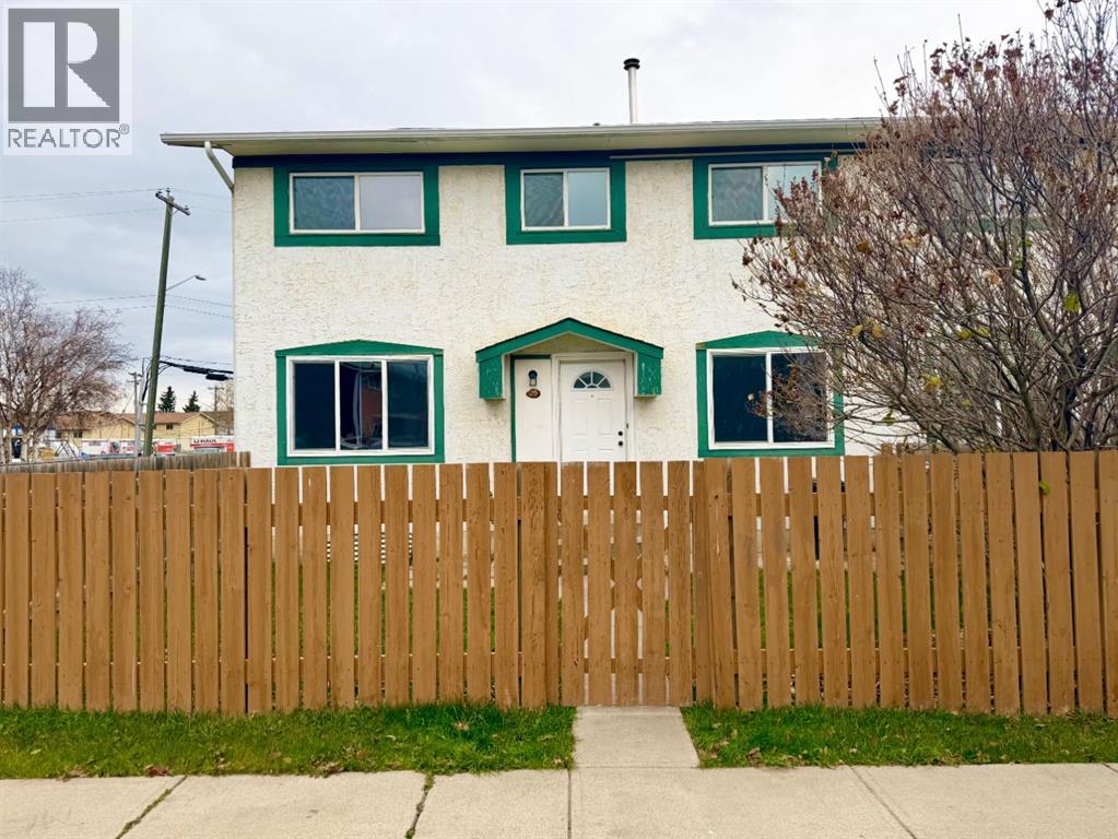 110 Tamarack Avenue Property Photo 1
