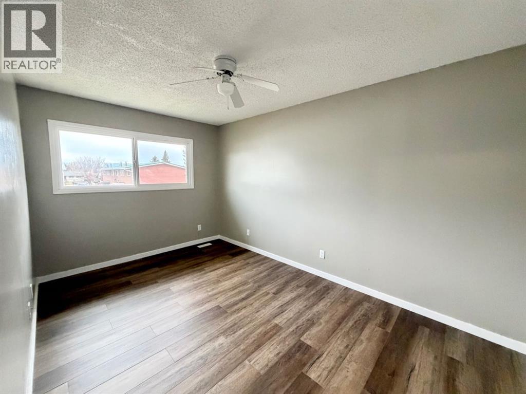 110 Tamarack Avenue Property Photo 16
