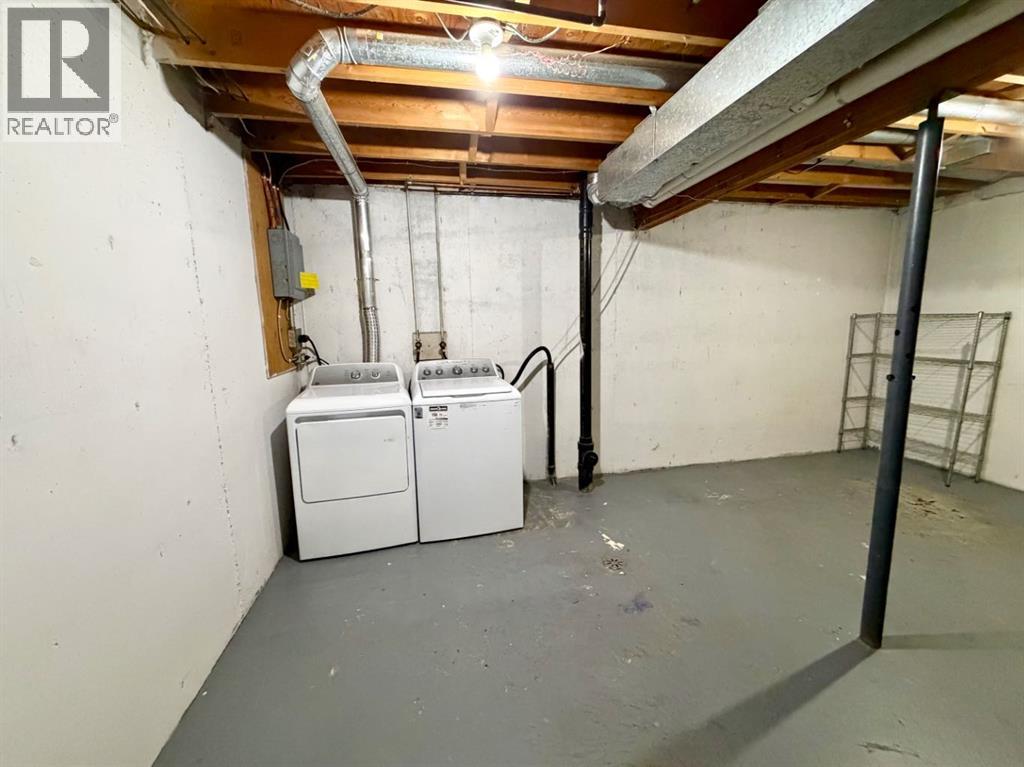 110 Tamarack Avenue Property Photo 21