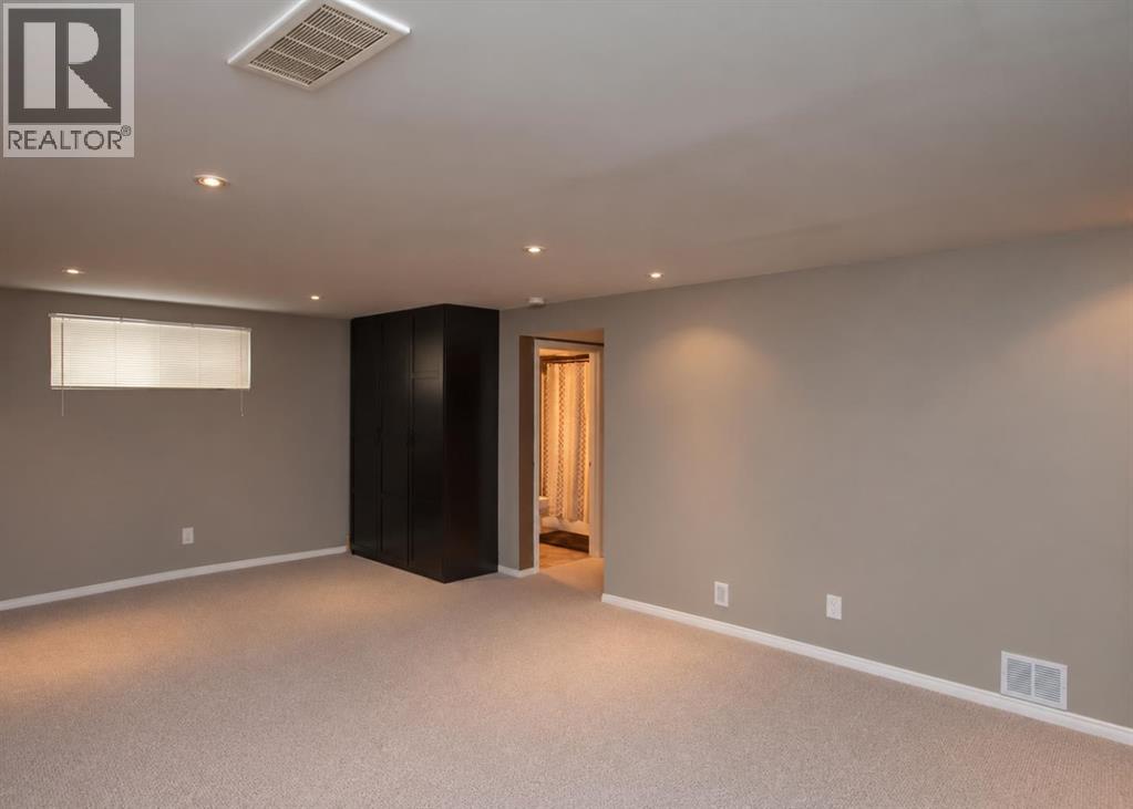 165 Covehaven Gardens Ne Property Photo 38