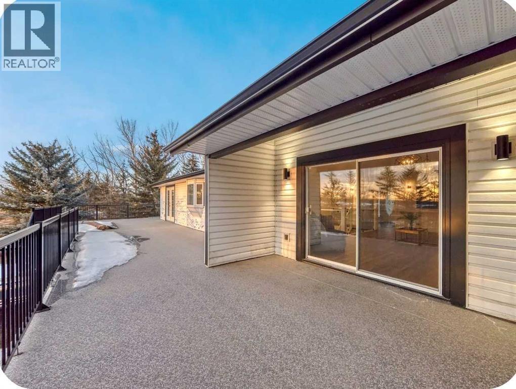 351 Shore Drive Property Photo 9
