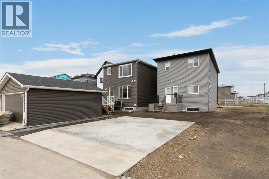 605 Lambeau Link Se Property Photo 38