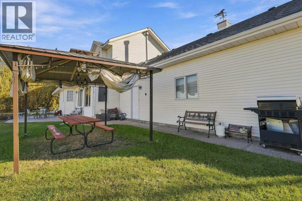 3000 35 Street Property Photo 31