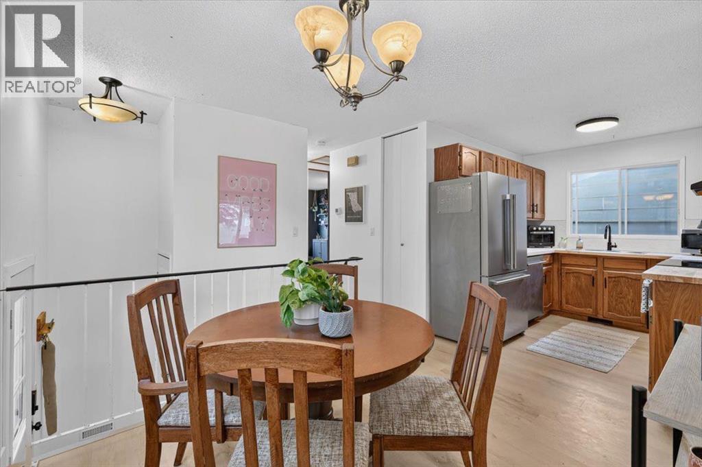 219 Sunvale Crescent Se Property Photo 11