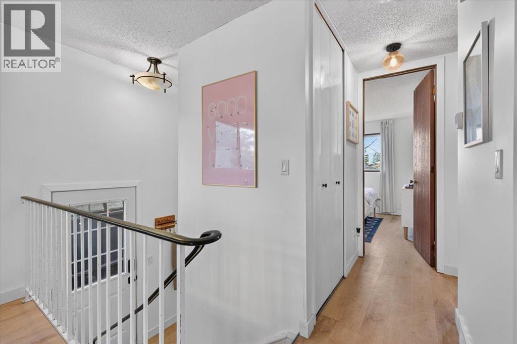 219 Sunvale Crescent Se Property Photo 12