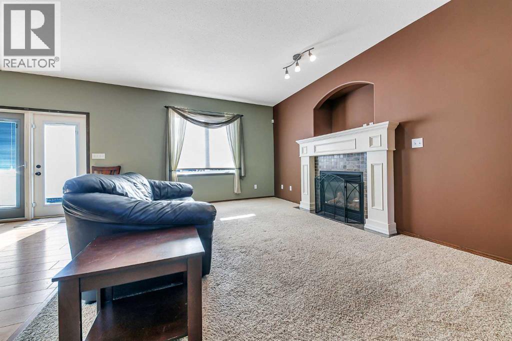 61 Lanterman Close Property Photo 8