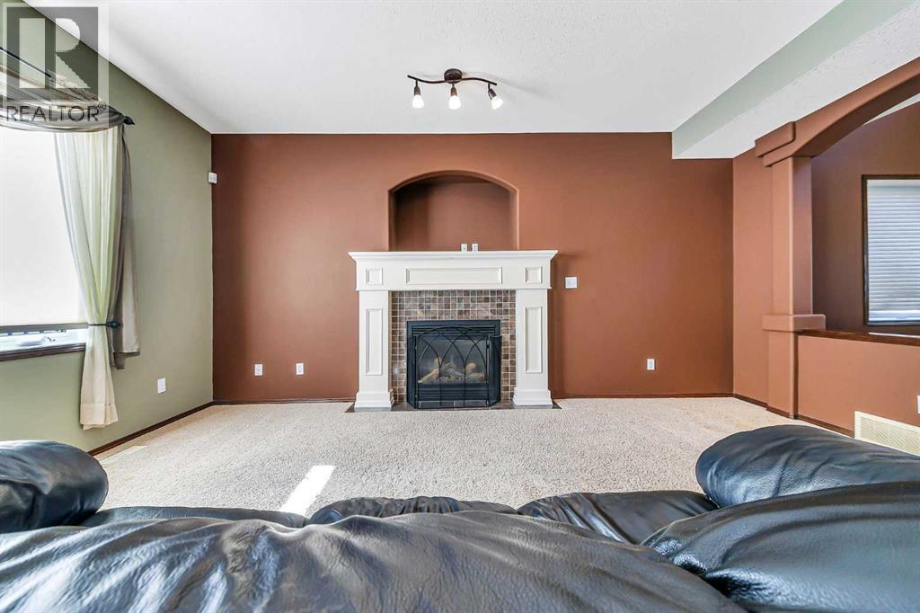 61 Lanterman Close Property Photo 9