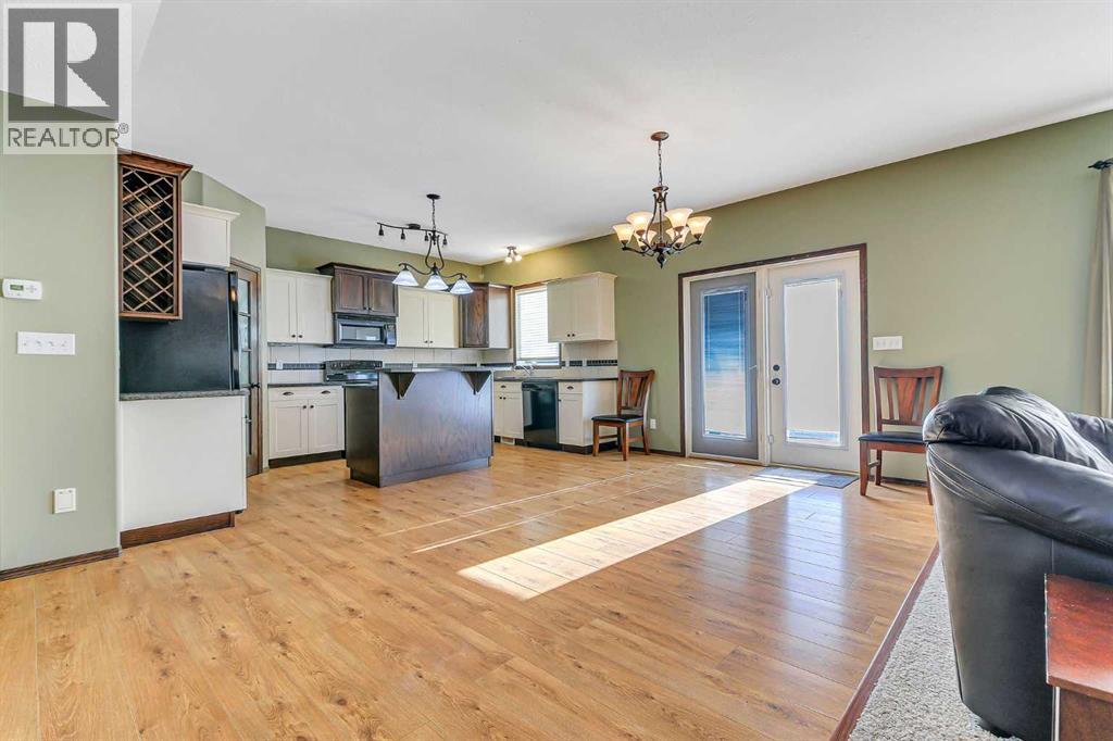 61 Lanterman Close Property Photo 11