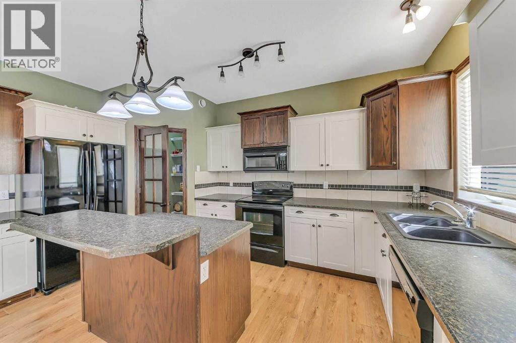 61 Lanterman Close Property Photo 13