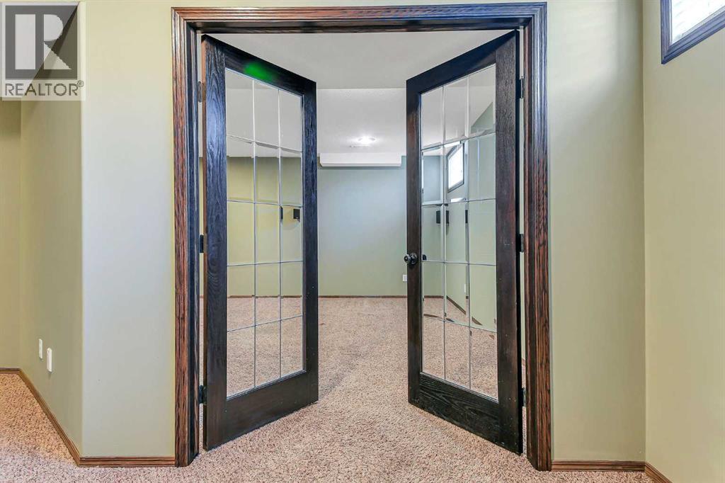 61 Lanterman Close Property Photo 33