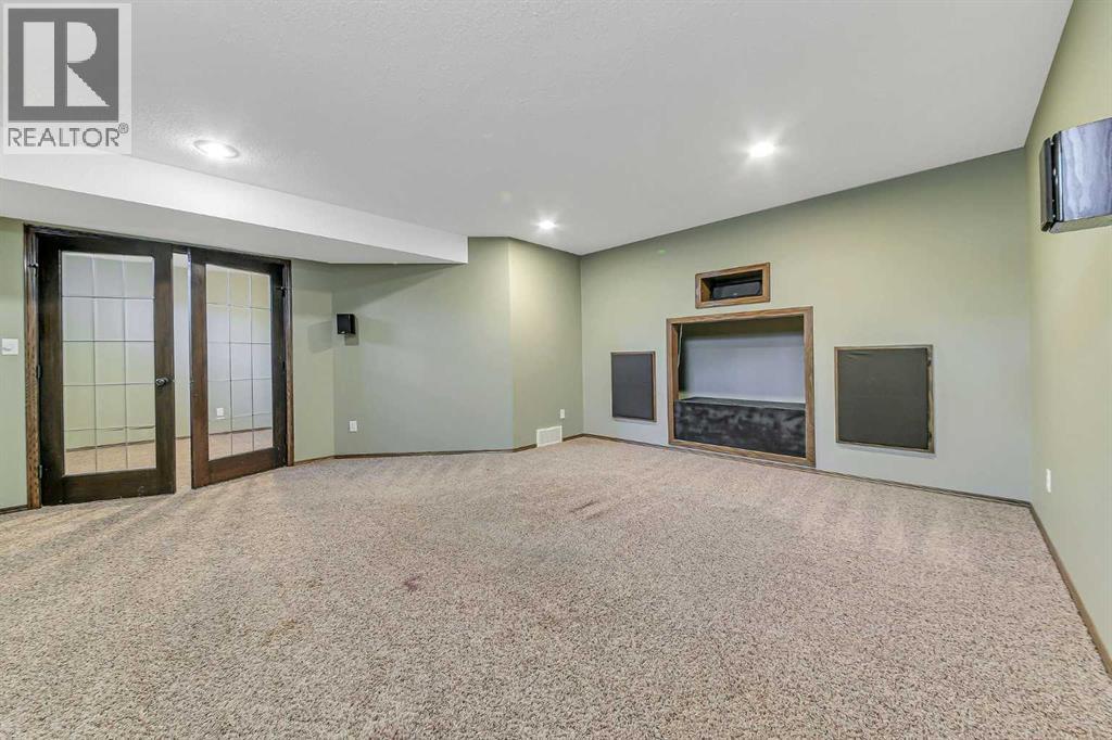 61 Lanterman Close Property Photo 35