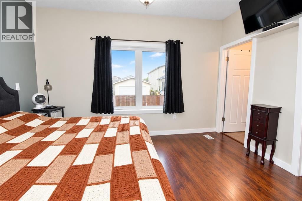 312 15th Street E Property Photo 15