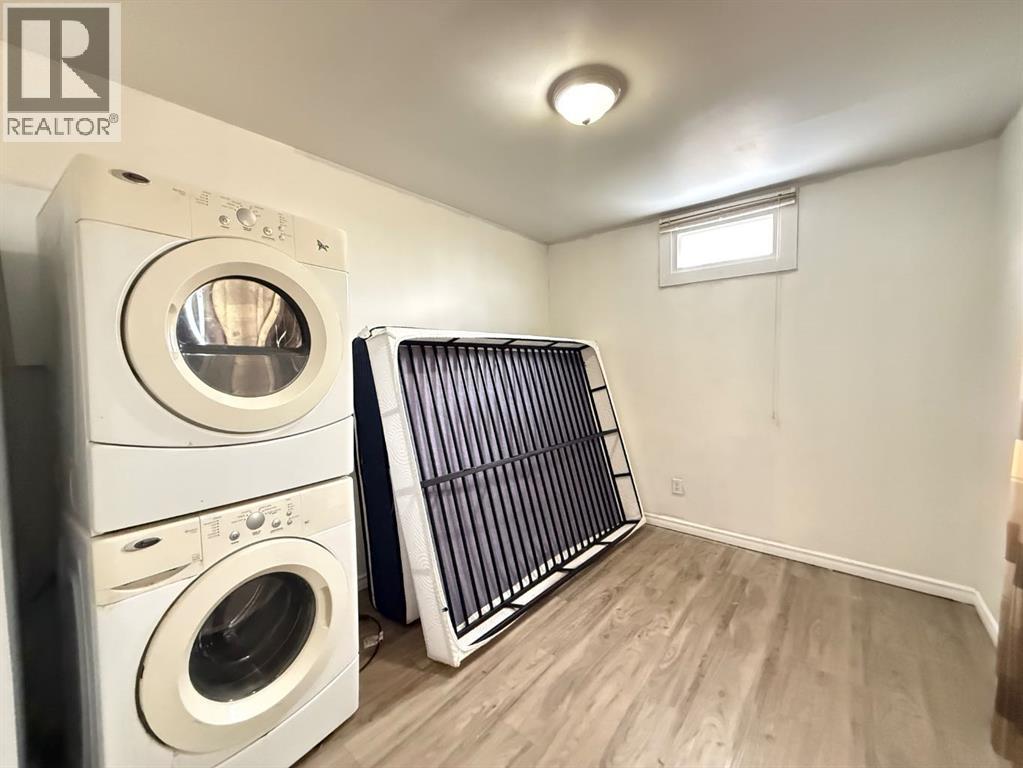 5116 48 Street Property Photo 10