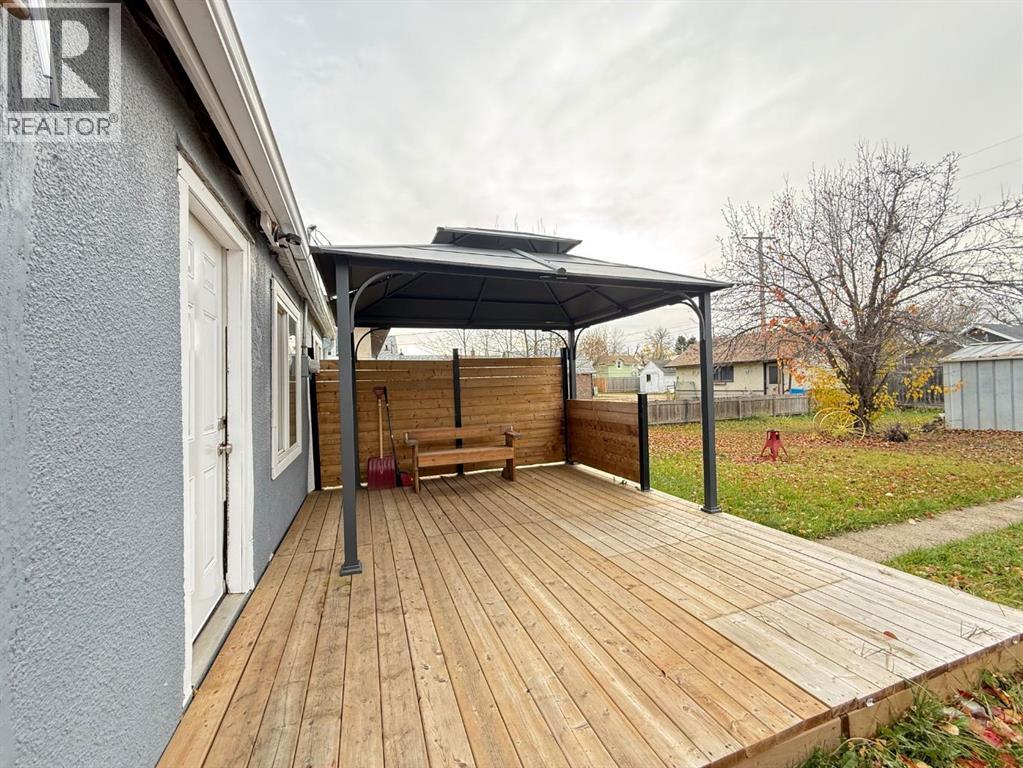 5116 48 Street Property Photo 18