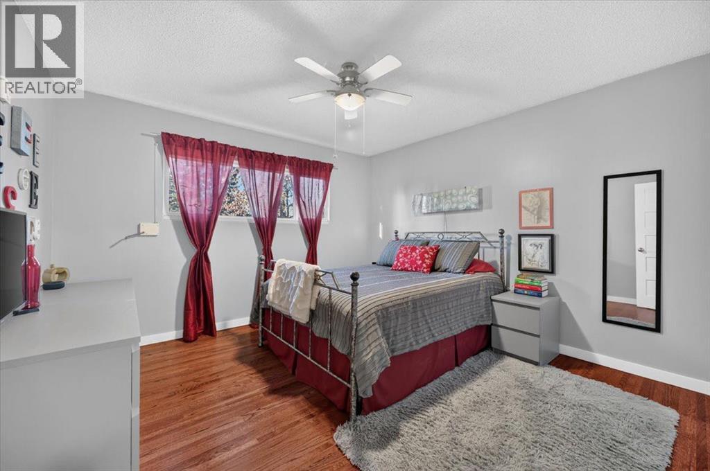 1184 Northmount Drive Nw Property Photo 18