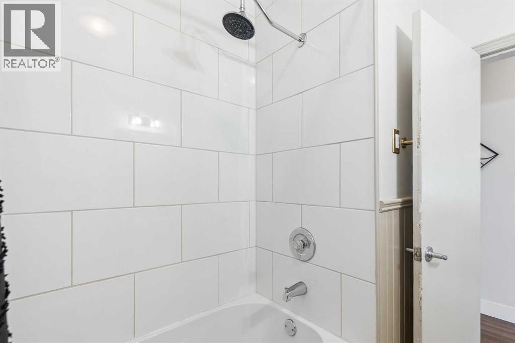 1644 16 Street Se Property Photo 23