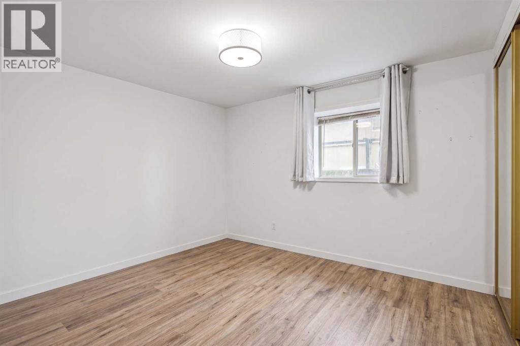 1644 16 Street Se Property Photo 32