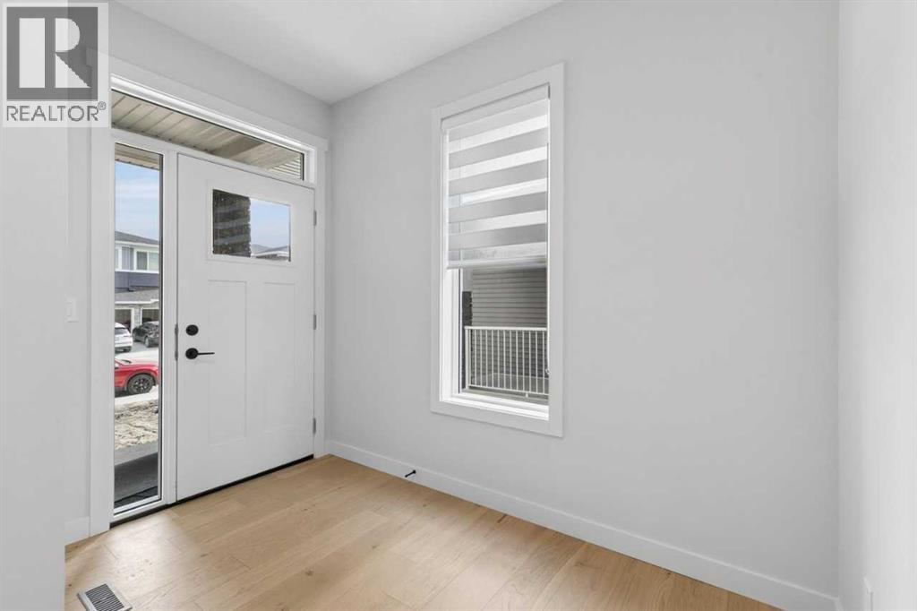 271 Dawson Wharf Rise E Property Photo 3