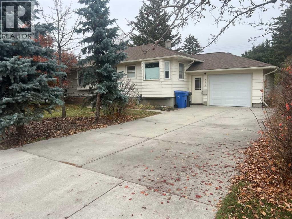 930 8 Street Sw Property Photo 1
