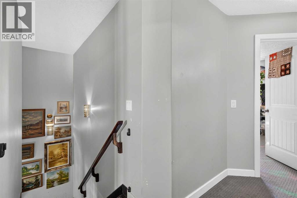 322 Kingsbury View Se Property Photo 16