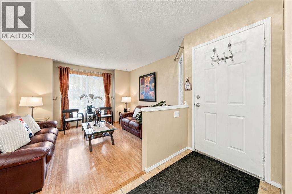 120 Millrise Close Sw Property Photo 2
