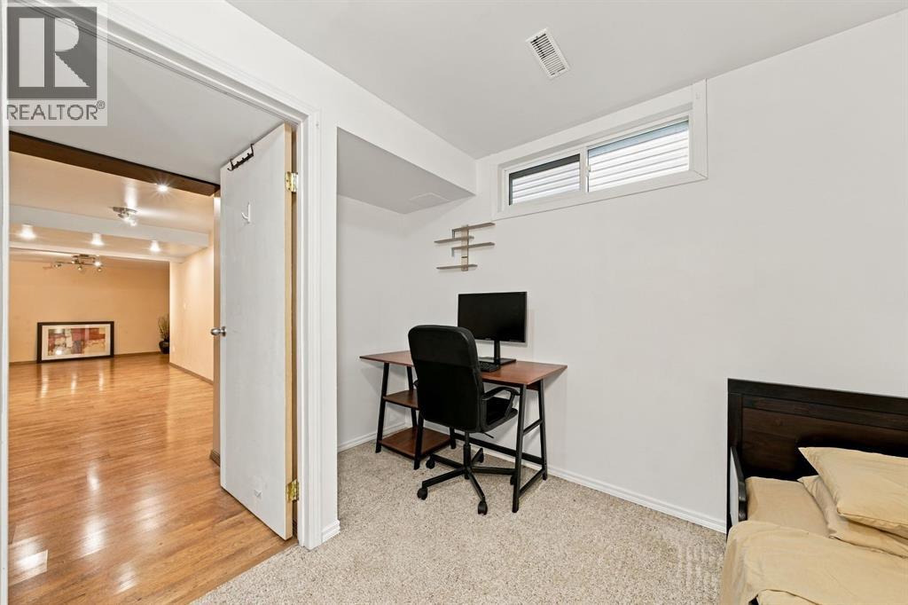 120 Millrise Close Sw Property Photo 33