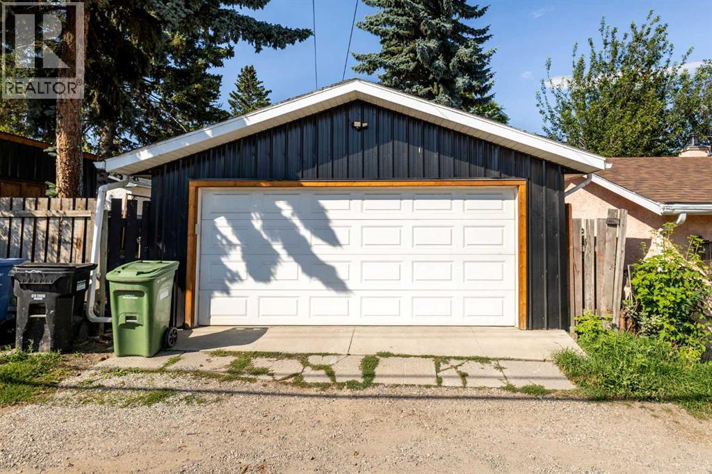 809 68 Avenue Sw Property Photo 26