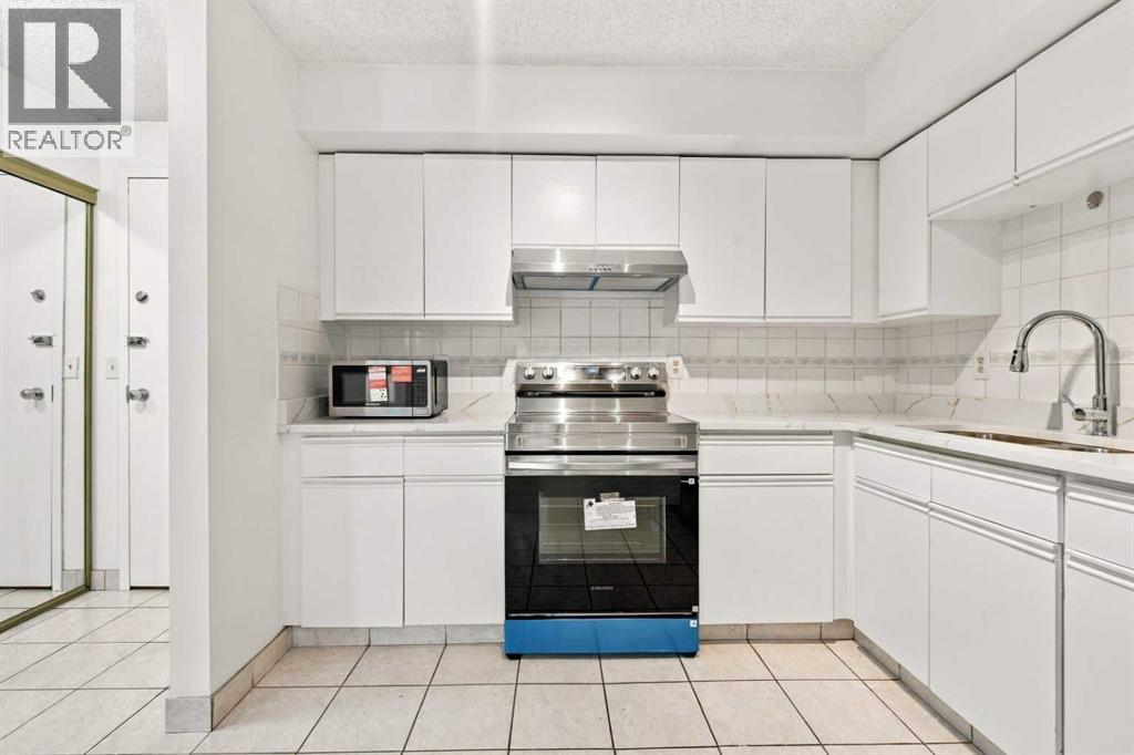 128 2 Avenue Southeast Property Photo 6
