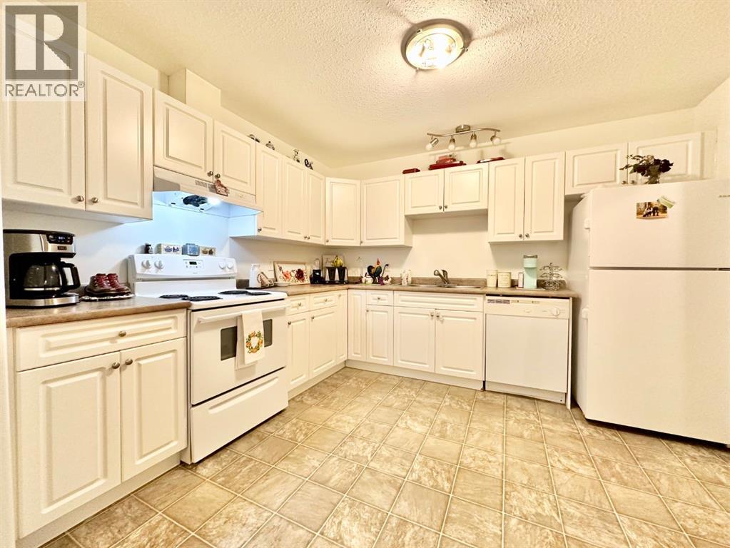 9508 99 Street Property Photo 13