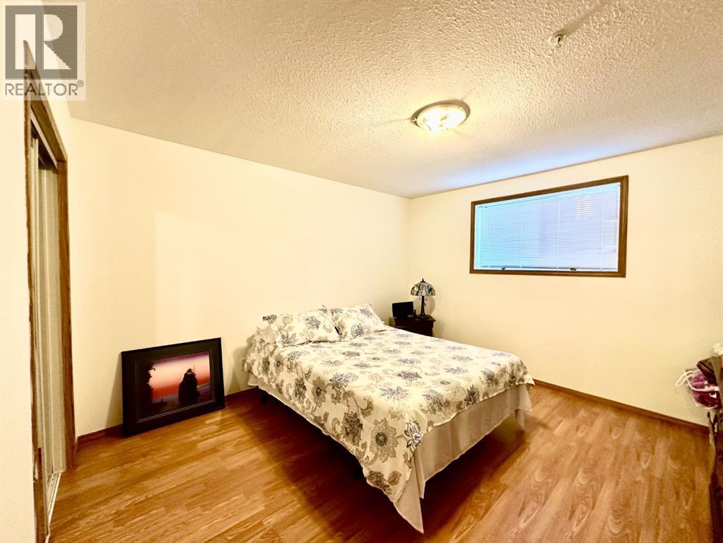 9508 99 Street Property Photo 15