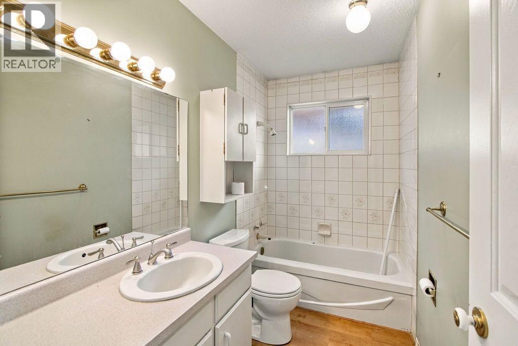 3037 Doverbrook Road Se Property Photo 17