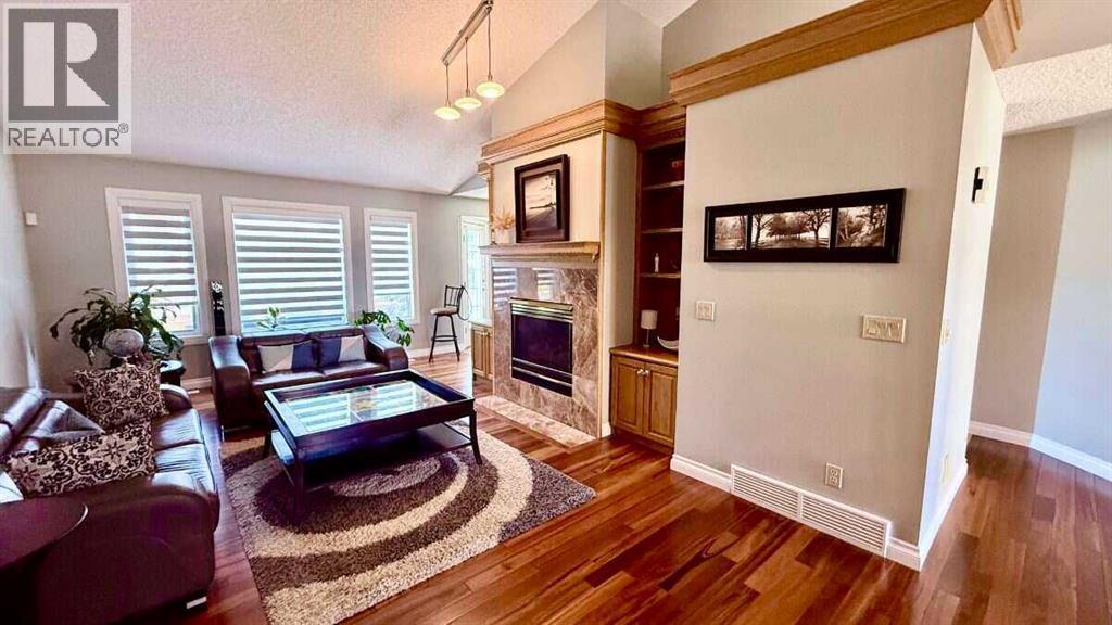 11 Hawkmount Heights Nw Property Photo 10