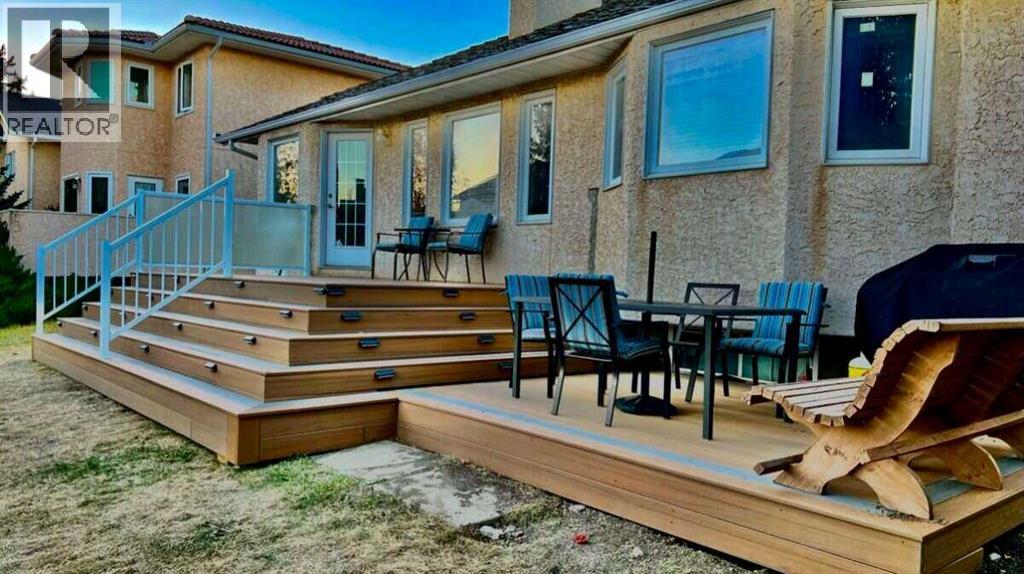 11 Hawkmount Heights Nw Property Photo 40