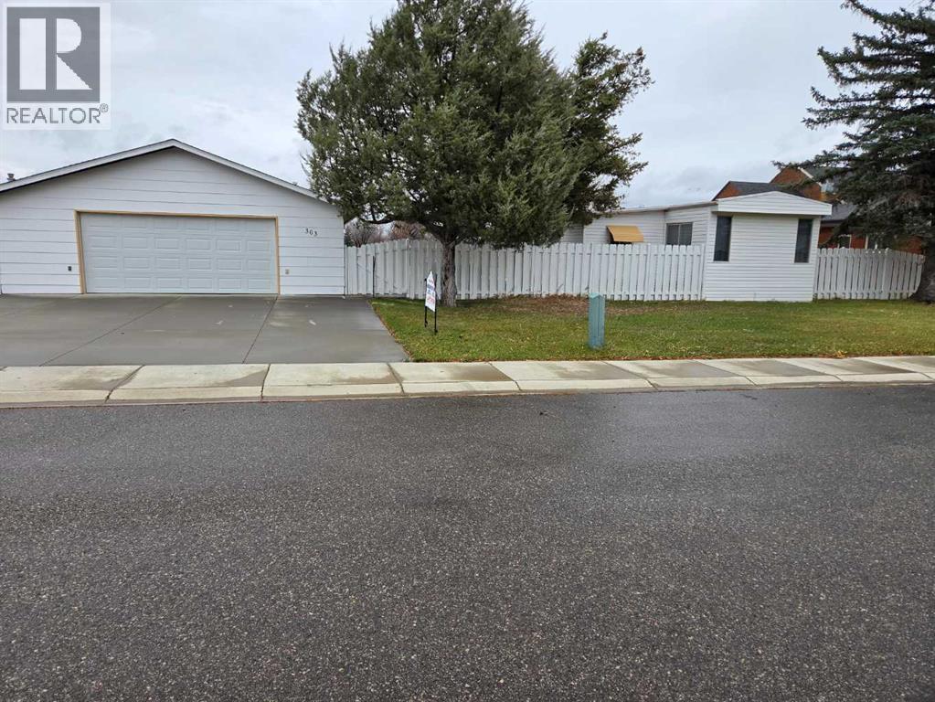303 Piron Place Property Photo 1