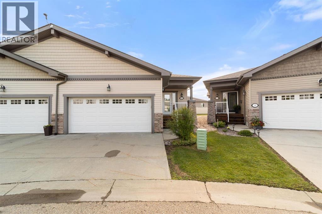5021 34 Avenue Photo de la propriété 1