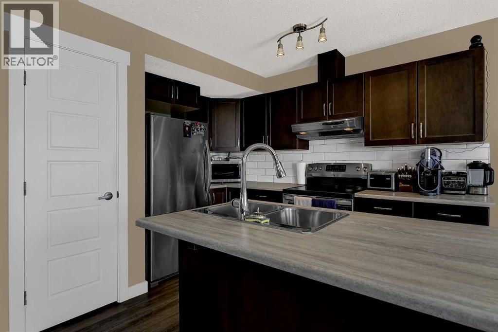 8445 101 Avenue Property Photo 5
