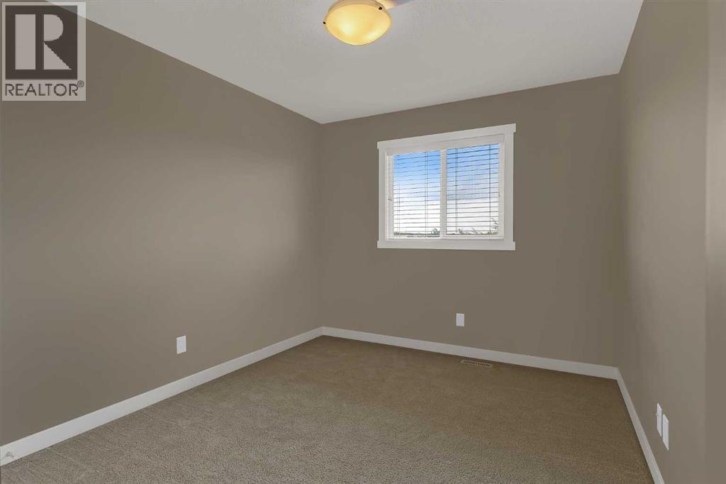 8445 101 Avenue Property Photo 13