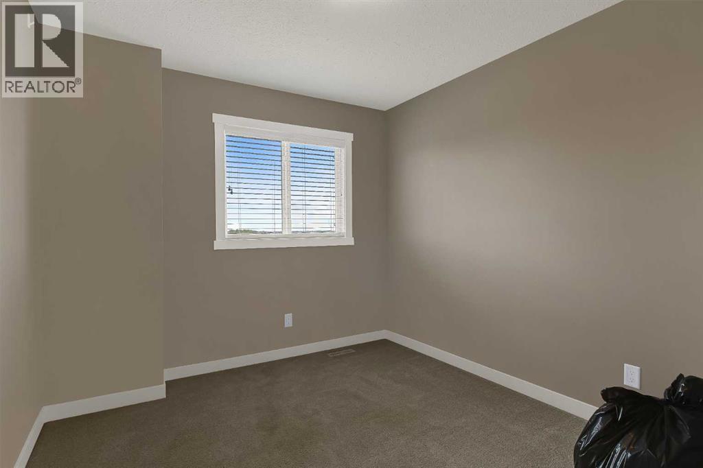 8445 101 Avenue Property Photo 15