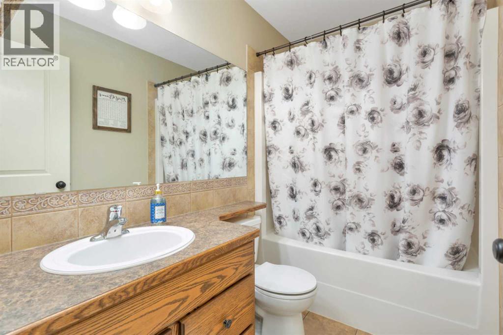 52 Irving Crescent Property Photo 15
