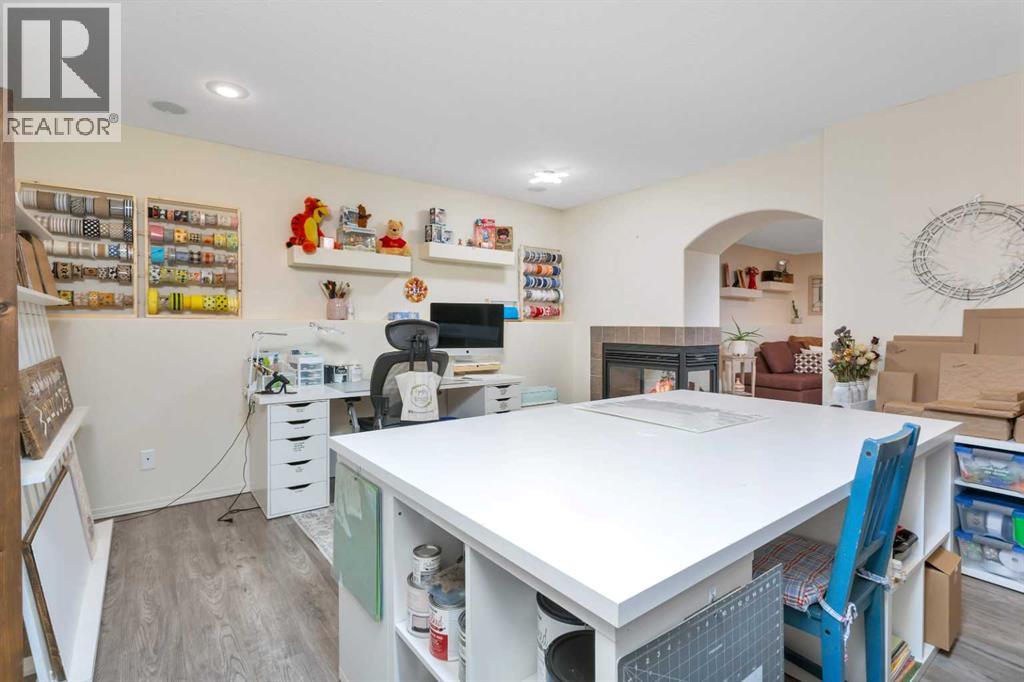 52 Irving Crescent Property Photo 22