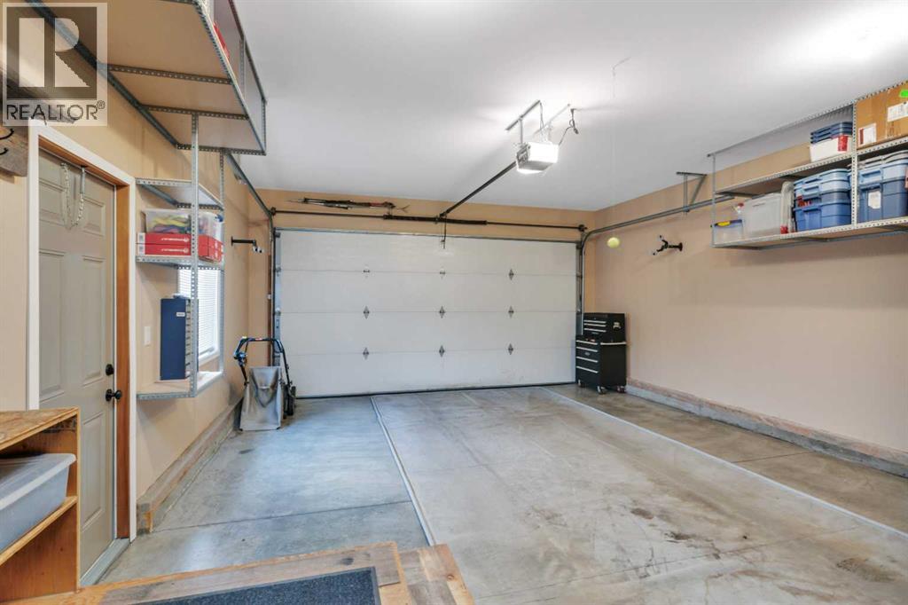 52 Irving Crescent Property Photo 31