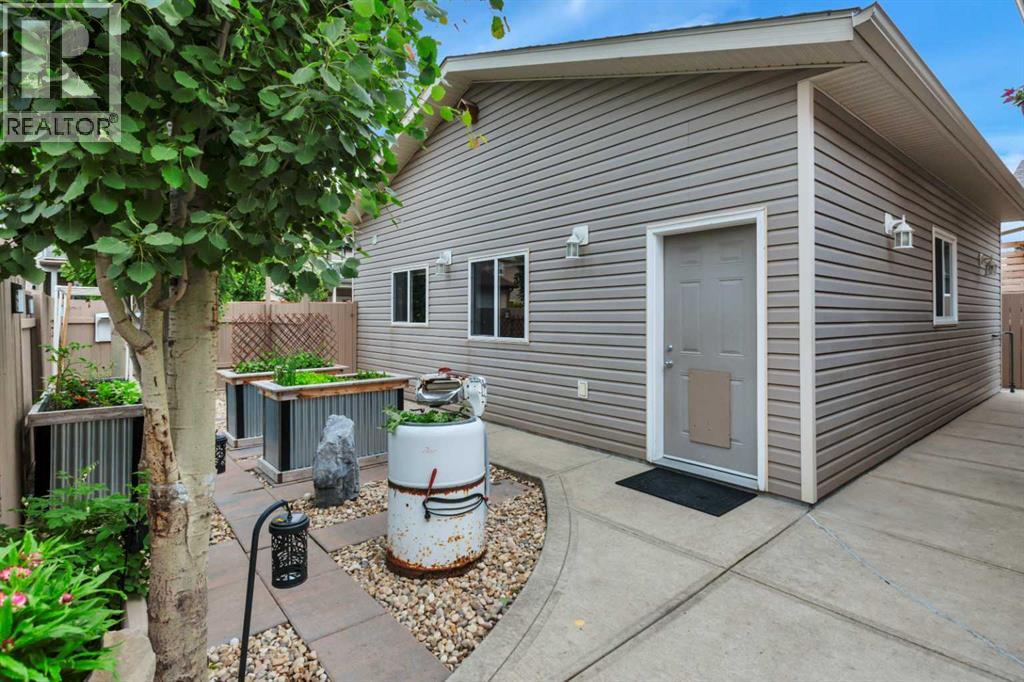 52 Irving Crescent Property Photo 36