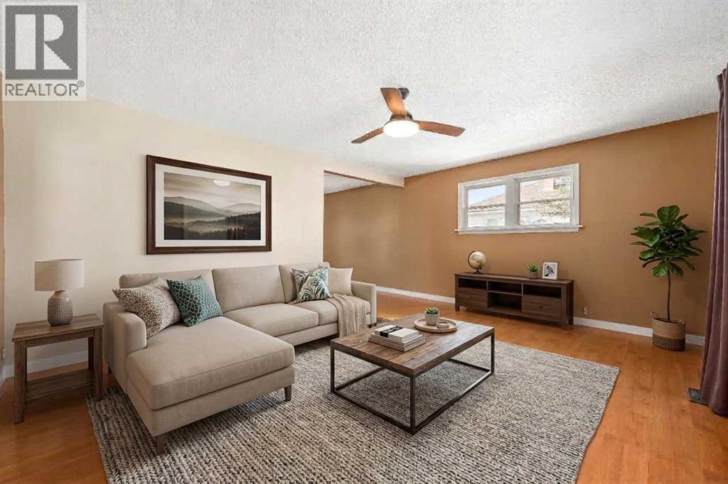 227 4 Street SW Property Photo 1